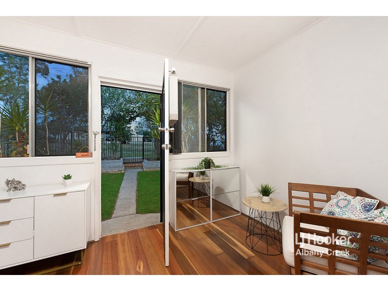 23 Bowers Road South, Everton Hills QLD 4053