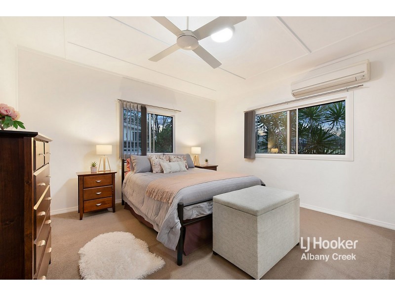 23 Bowers Road South, Everton Hills QLD 4053