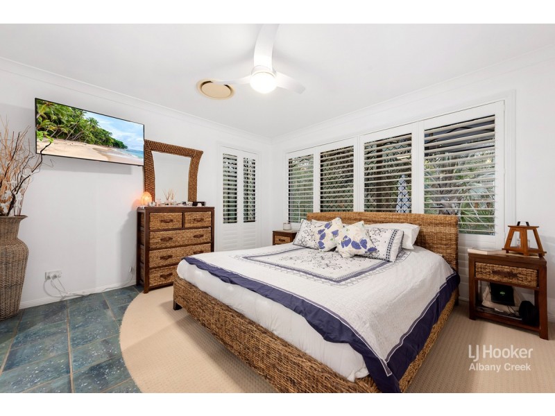 7 Edenderry Court, Eatons Hill QLD 4037