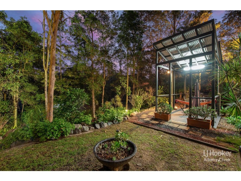 7 Edenderry Court, Eatons Hill QLD 4037