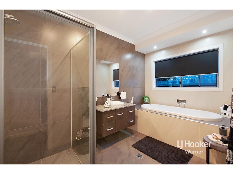 10 Carrybridge Close, Warner QLD 4500