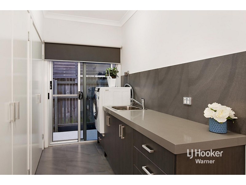 10 Carrybridge Close, Warner QLD 4500