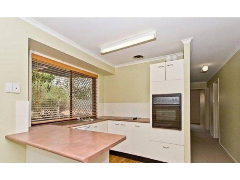 24 Flamingo Drive, Albany Creek QLD 4035