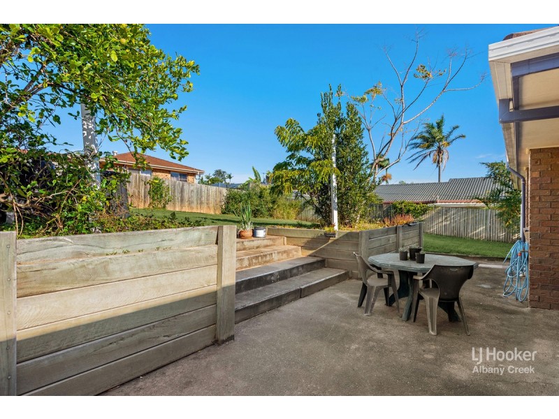 24 Flamingo Drive, Albany Creek QLD 4035