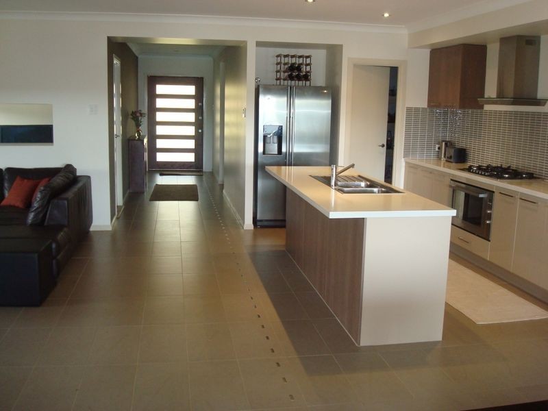 45 Bunya Crossing Drive, Eatons Hill QLD 4037