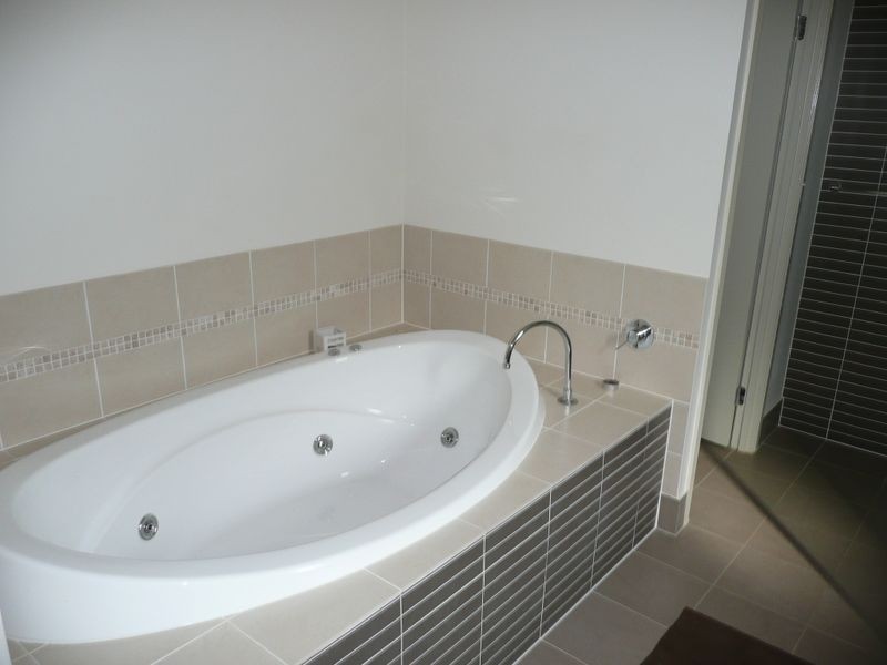 45 Bunya Crossing Drive, Eatons Hill QLD 4037