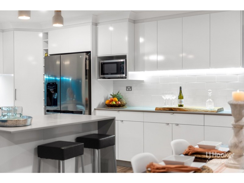 13 Memoire Court, Eatons Hill QLD 4037