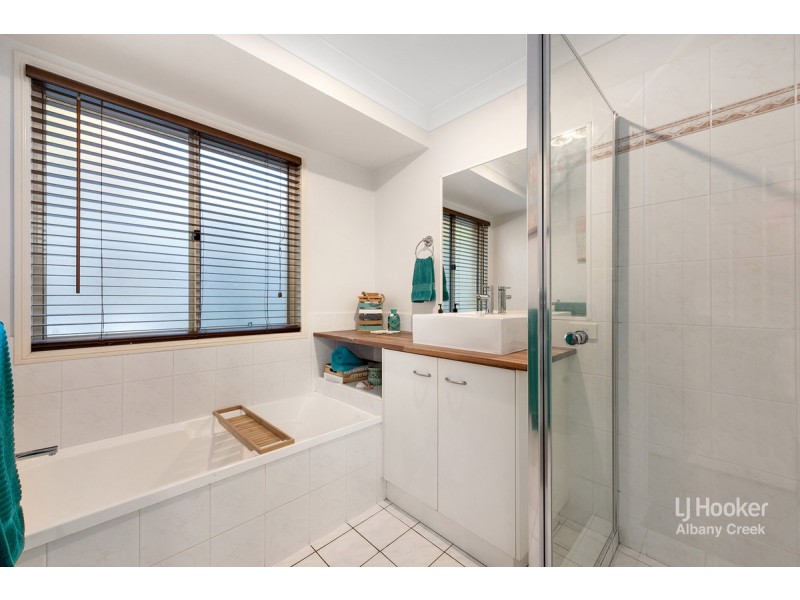 13 Memoire Court, Eatons Hill QLD 4037