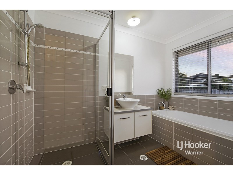 11 Ballyalla Crescent, Warner QLD 4500