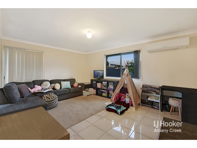 1 Bend Court, Eatons Hill QLD 4037