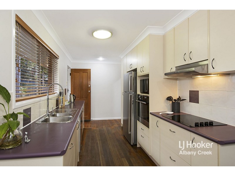 10 Jane Street, Arana Hills QLD 4054