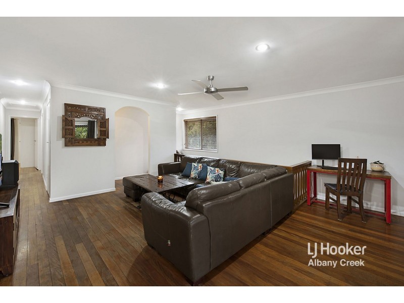 10 Jane Street, Arana Hills QLD 4054