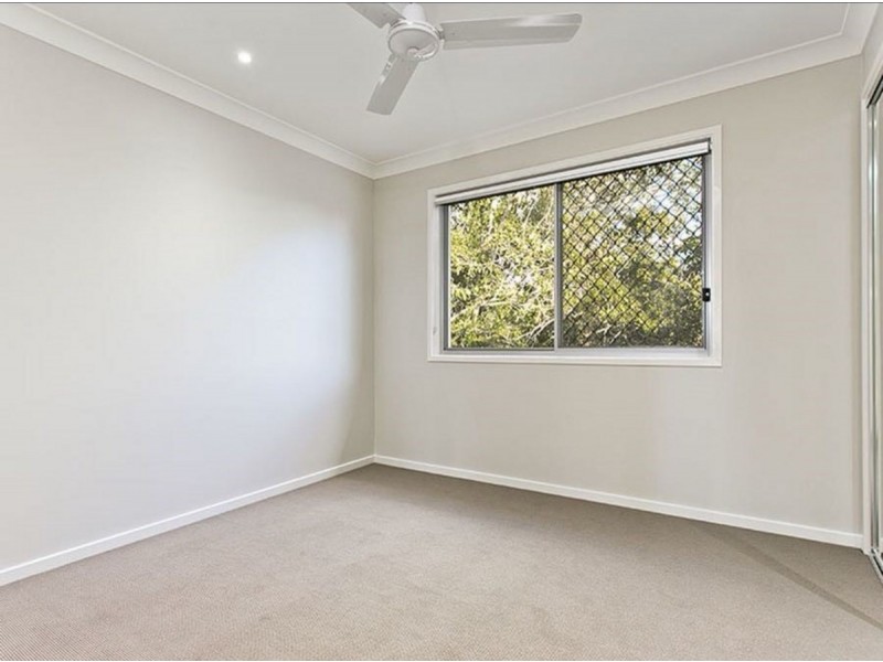 8/111 Leitchs Road, Albany Creek QLD 4035