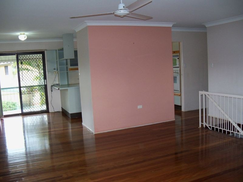 8 Maud Street, Albany Creek QLD 4035