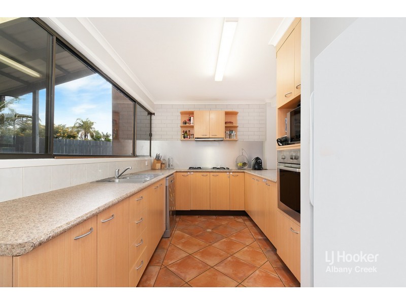 4 Fortuna Court, Eatons Hill QLD 4037