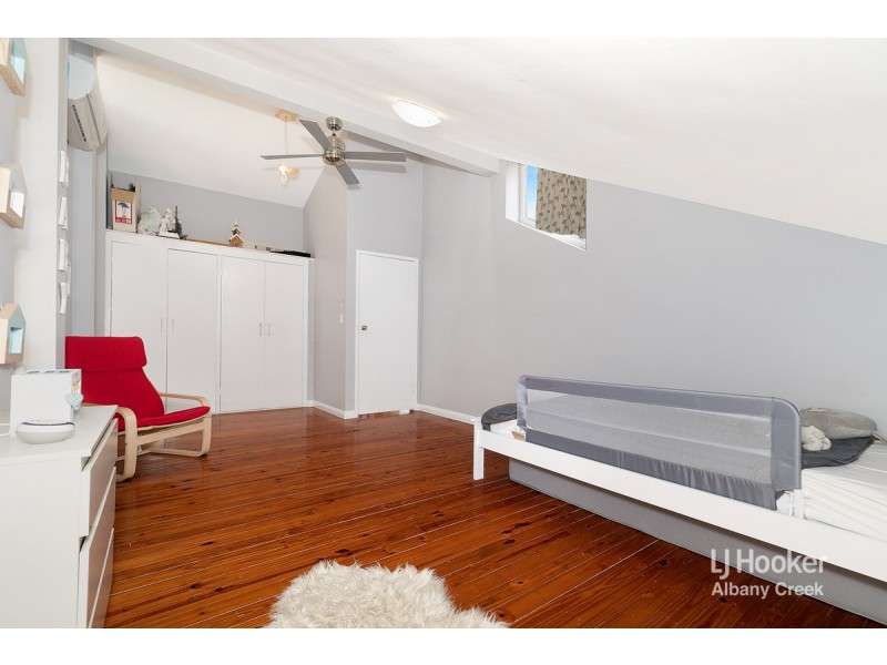 4 Fortuna Court, Eatons Hill QLD 4037