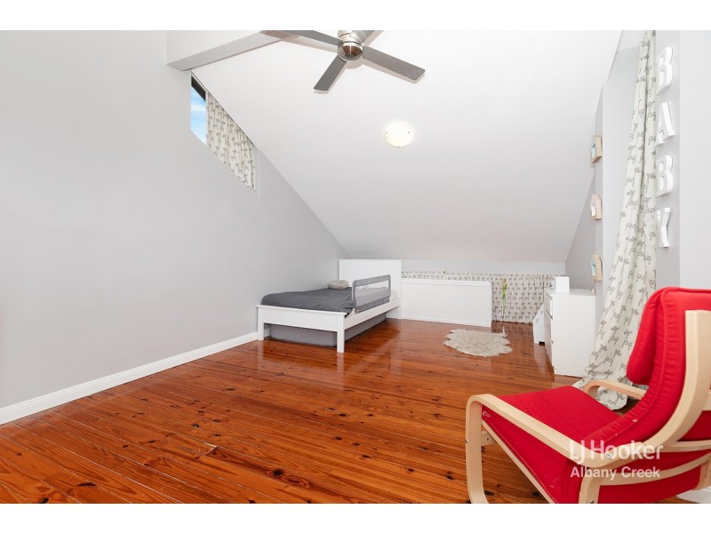 4 Fortuna Court, Eatons Hill QLD 4037