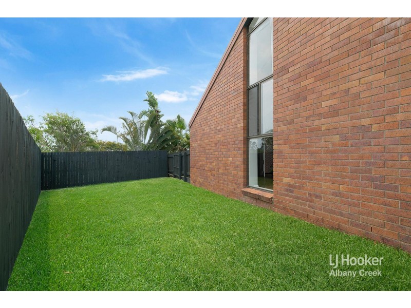 4 Fortuna Court, Eatons Hill QLD 4037