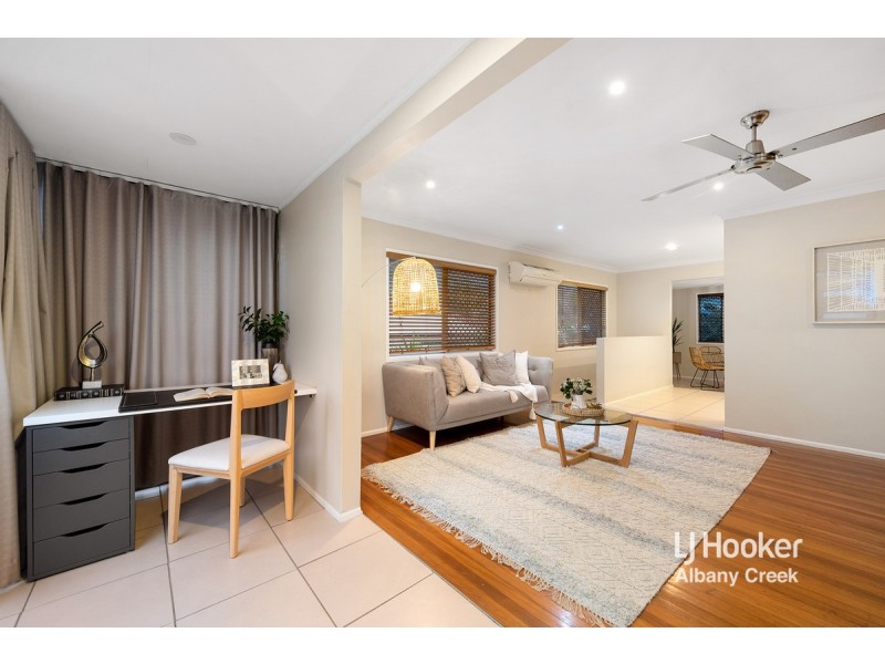 11 Leitchs Road South, Albany Creek QLD 4035