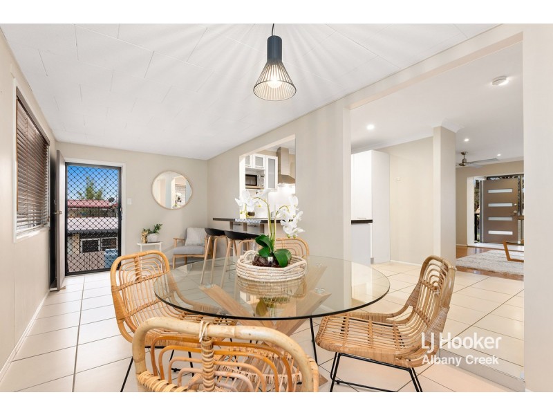 11 Leitchs Road South, Albany Creek QLD 4035