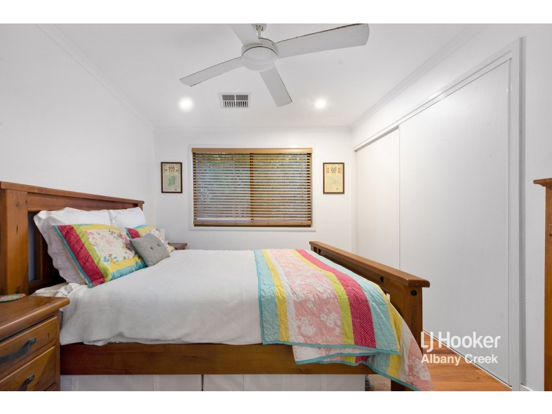 22 Garrawin Court, Clear Mountain QLD 4500