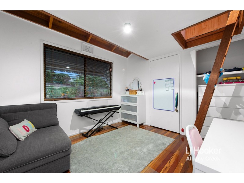 22 Garrawin Court, Clear Mountain QLD 4500