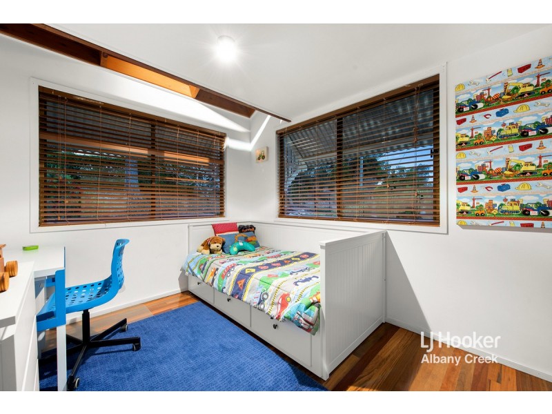 22 Garrawin Court, Clear Mountain QLD 4500