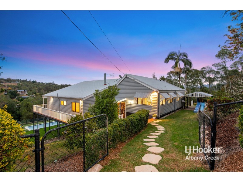 22 Garrawin Court, Clear Mountain QLD 4500