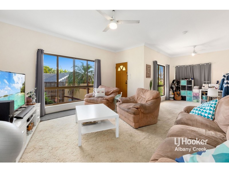 22 Flamingo Drive, Albany Creek QLD 4035