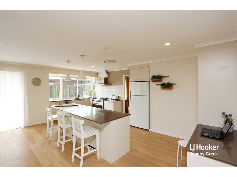 16 Eucalyptus Place, Albany Creek QLD 4035