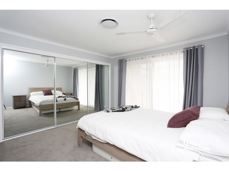 16 Eucalyptus Place, Albany Creek QLD 4035