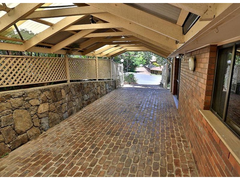 9 Keaton Street, Mcdowall QLD 4053