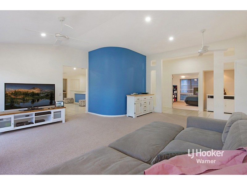 8 Avondale Road, Warner QLD 4500