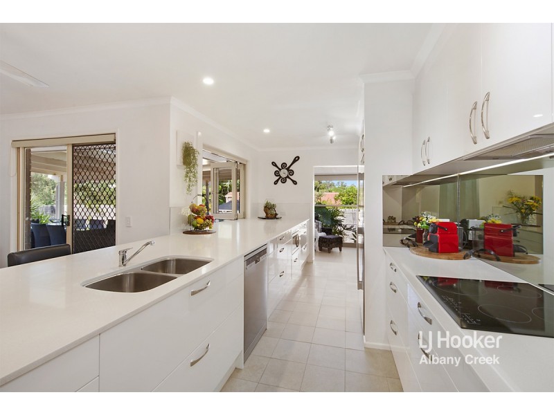 55 Leonarda Drive, Ferny Hills QLD 4055