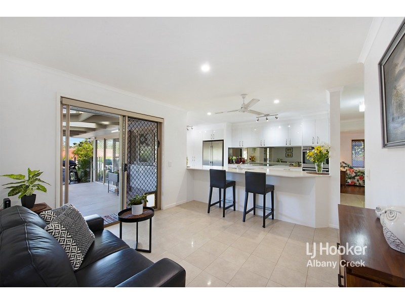55 Leonarda Drive, Ferny Hills QLD 4055