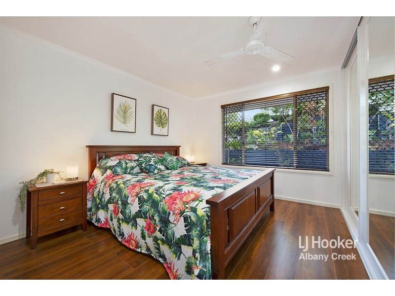 55 Leonarda Drive, Ferny Hills QLD 4055