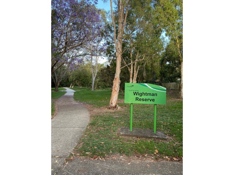 55 Leonarda Drive, Ferny Hills QLD 4055