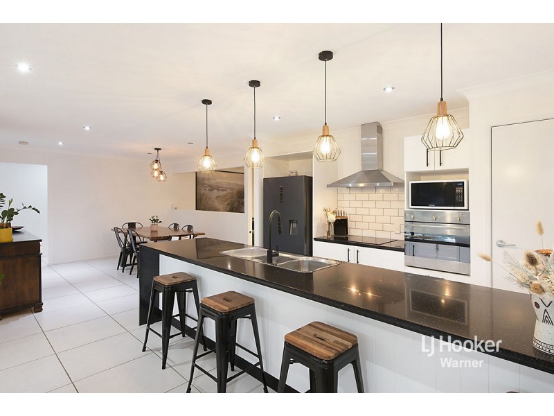 6 Elle Court, Cashmere QLD 4500