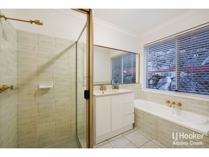 124 Thiess Drive, Albany Creek QLD 4035