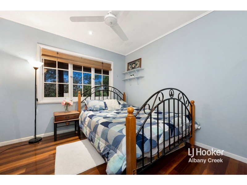 33 Olympus Court, Eatons Hill QLD 4037