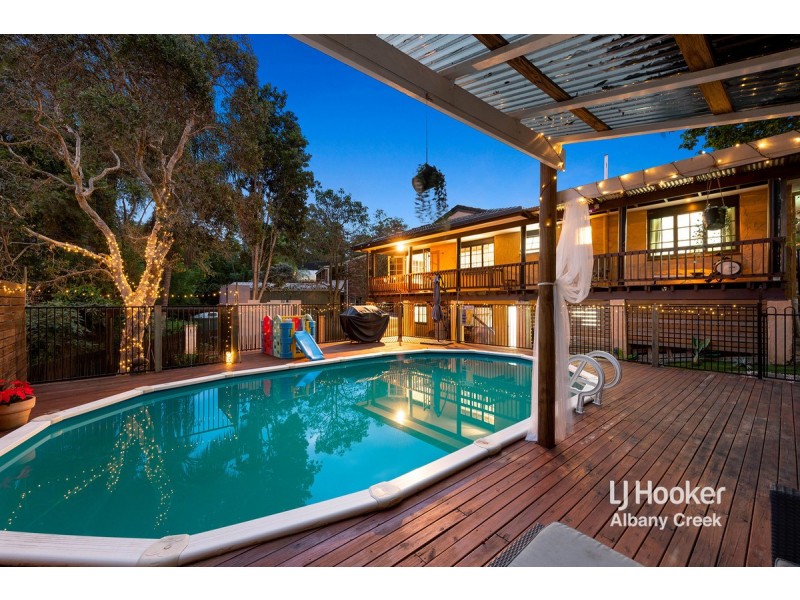 33 Olympus Court, Eatons Hill QLD 4037