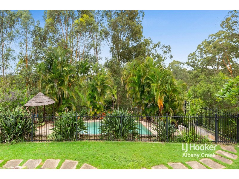 9 Amamoor Court, Cashmere QLD 4500