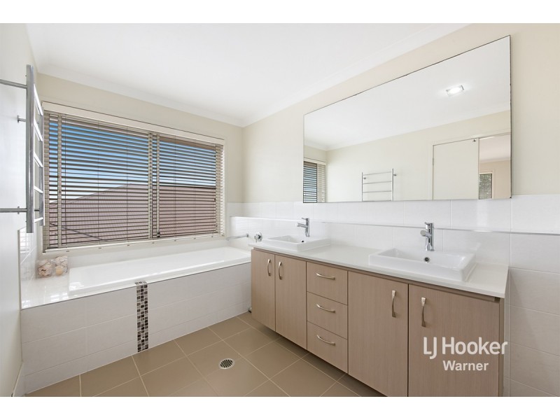 7 Homeland Crescent, Warner QLD 4500