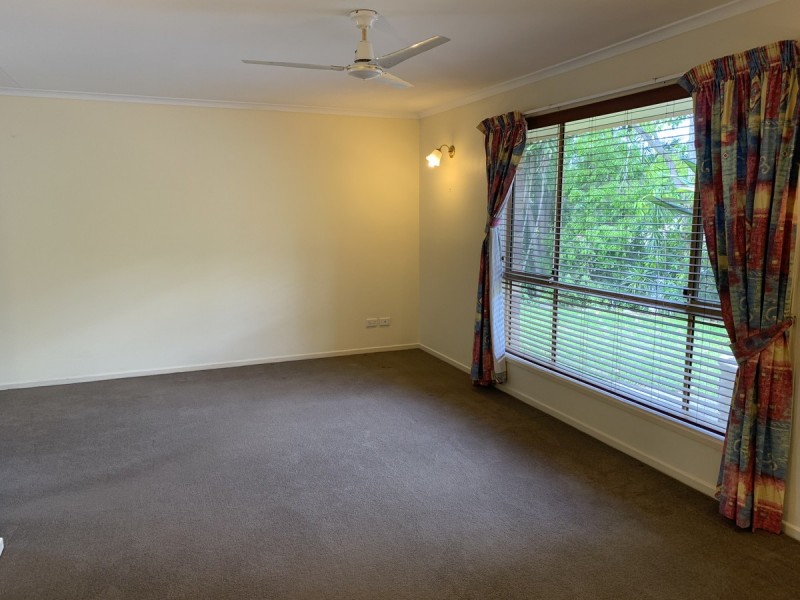 2 Elwood Court, Eatons Hill QLD 4037