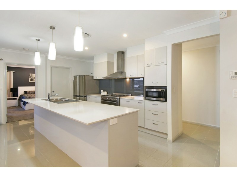 43 Kidston Crescent, Warner QLD 4500