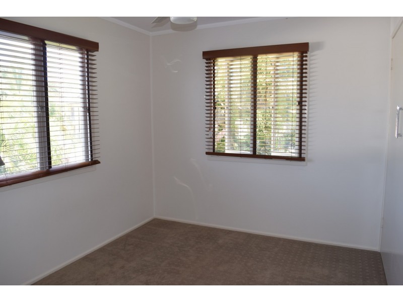 4 Caradon Street, Albany Creek QLD 4035