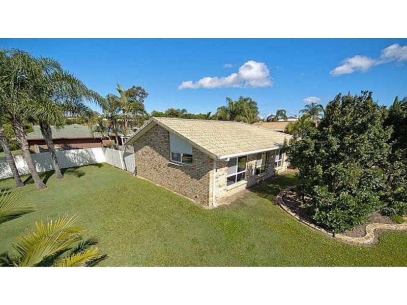 1 Saraband Drive, Eatons Hill QLD 4037