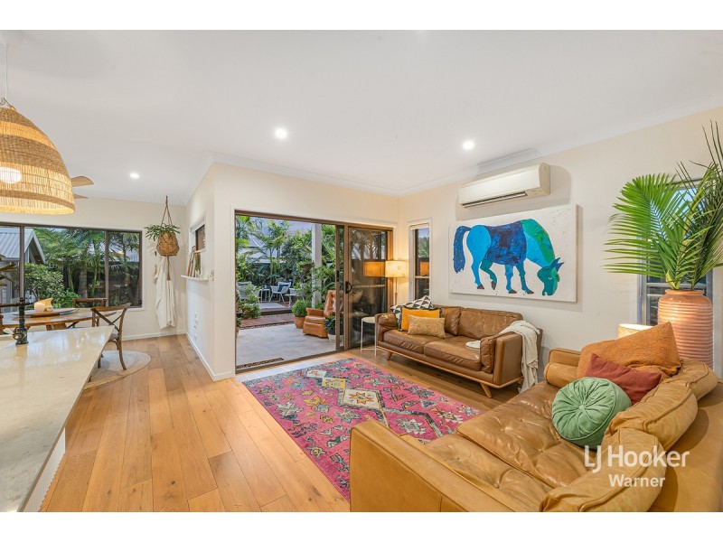 14 Carey Street, Warner QLD 4500