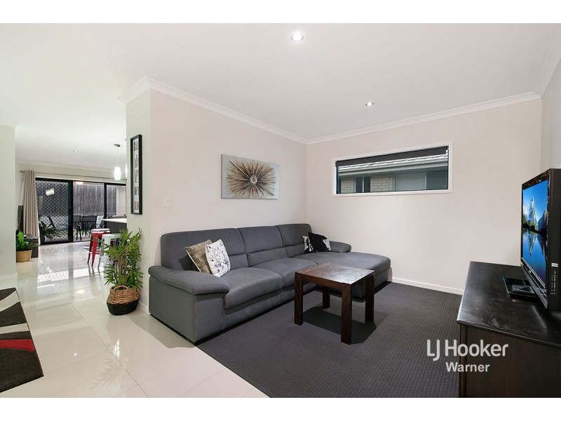 7 Cooloola Circuit, Warner QLD 4500