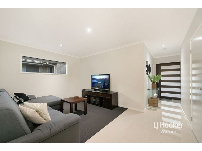 7 Cooloola Circuit, Warner QLD 4500